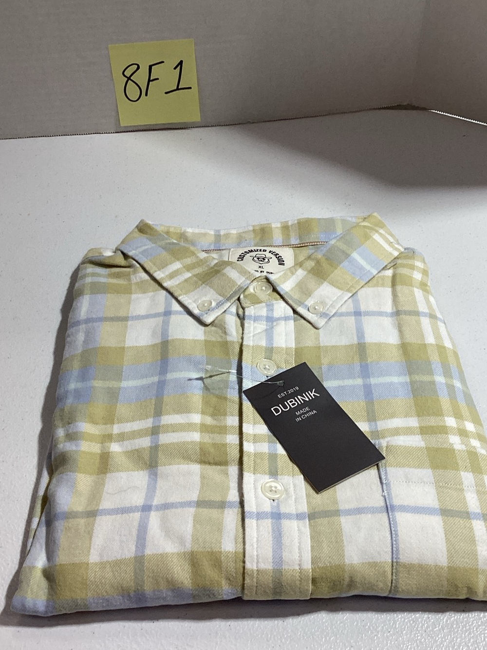 Dubinik Men's Casual Plaid Button-Down Shirt in Light Green & White